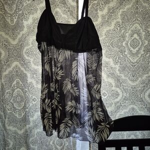 Black and White Leaf Print Women's Tankini Top